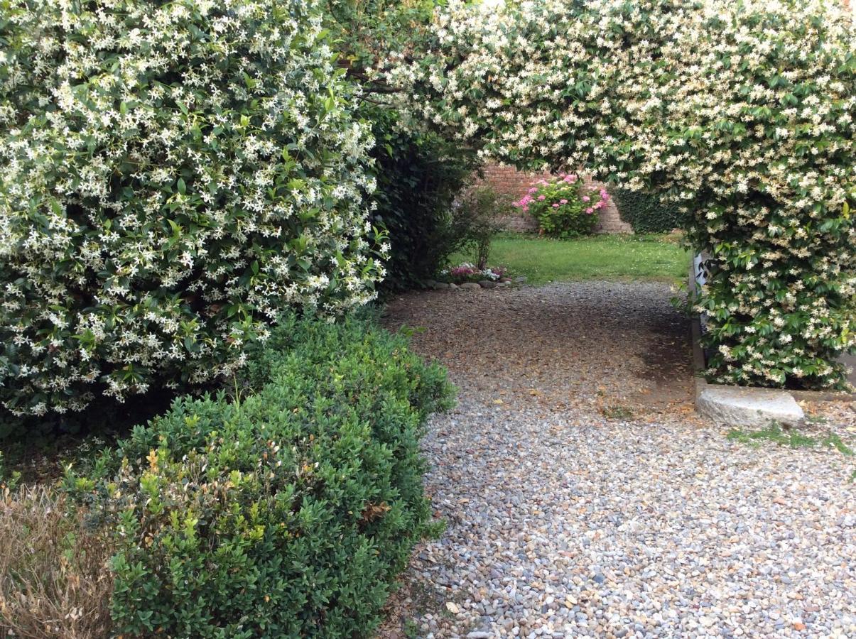 Aria Di Campagna Bed & Breakfast Lodi Exterior photo